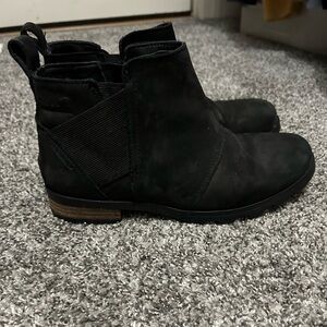 Good condition Black Sorel boots